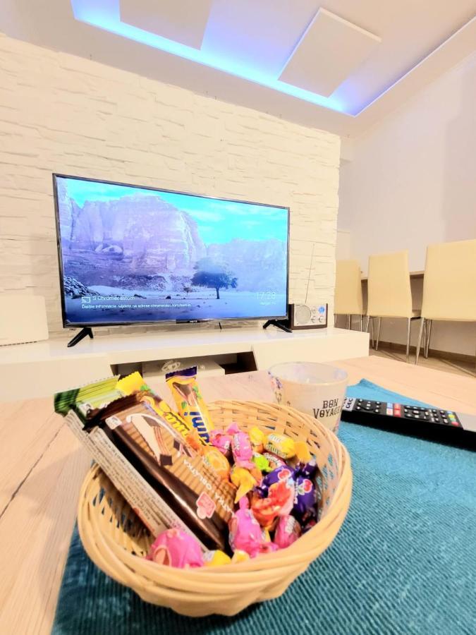 Velky Apartman 3 Bratislava Buitenkant foto