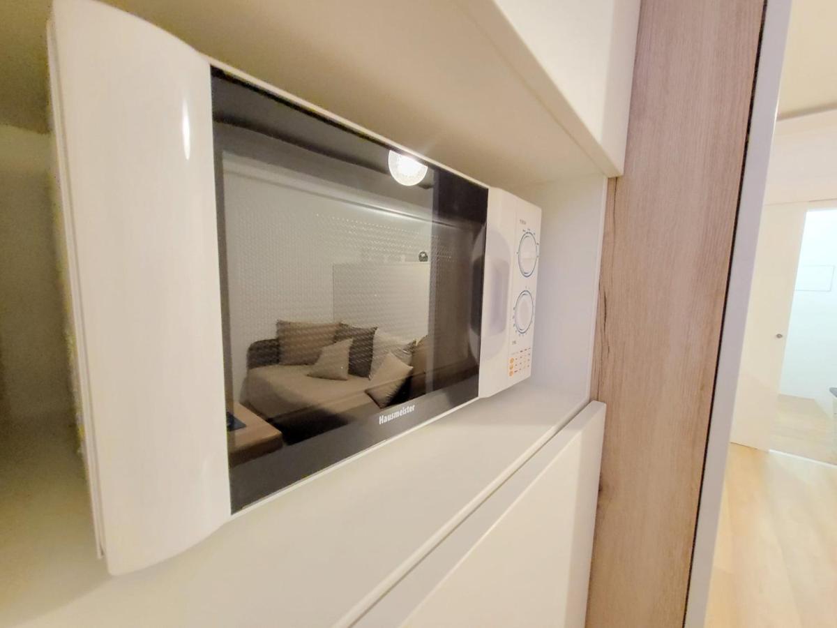 Velky Apartman 3 Bratislava Buitenkant foto